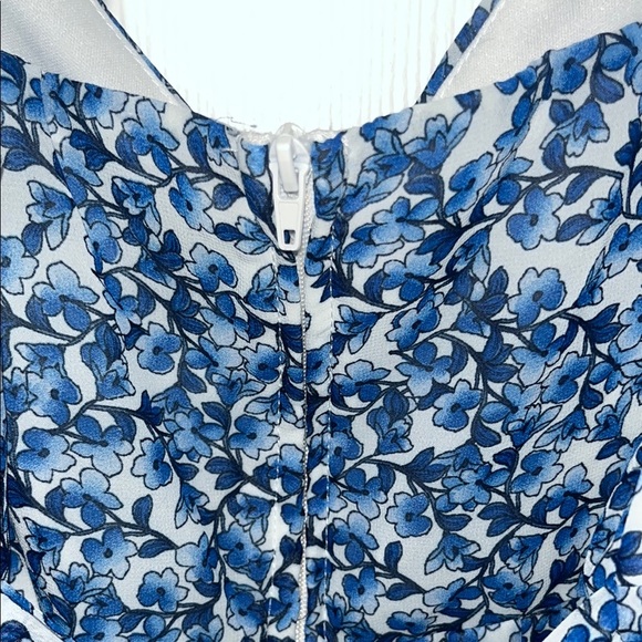 B Darlin Blue and White Floral Ruffled Mini Dress NWOT - Picture 8 of 9